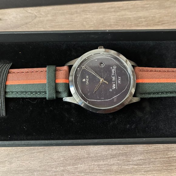 Now's The Time - Basquiat DAEM Watch - Picture 9 of 13